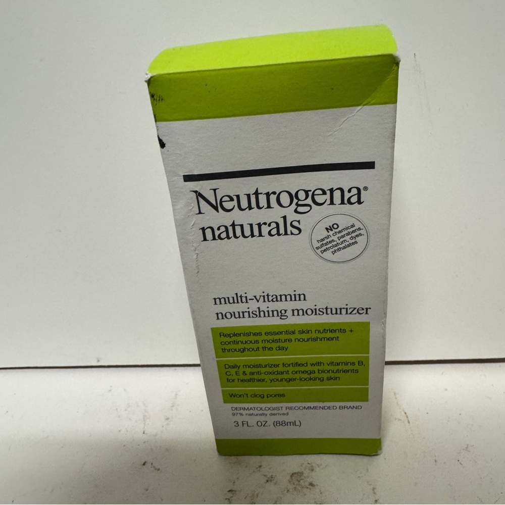 Neutrogena Naturals Multi Vitamin Moisturizer 3 OZ